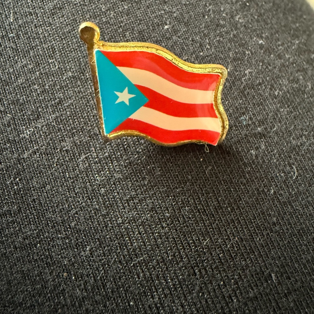 Puerto Rican Flag Pin